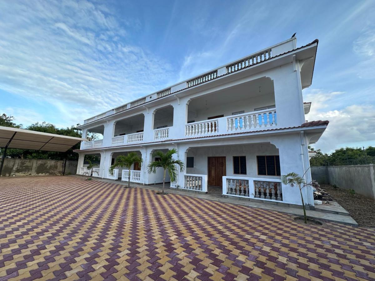 Villa Diamond Luxury House à Watamu Extérieur photo