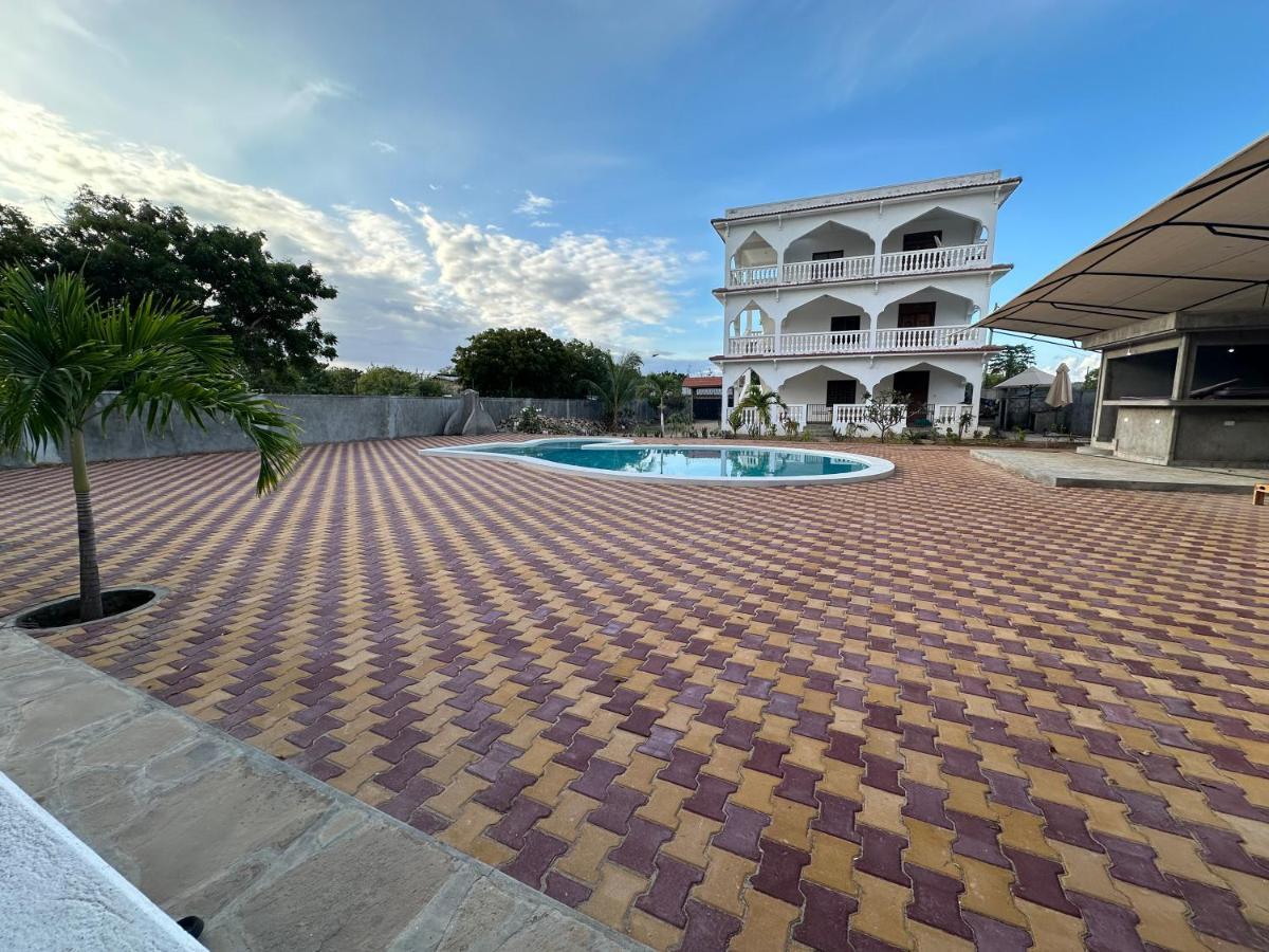 Villa Diamond Luxury House à Watamu Extérieur photo