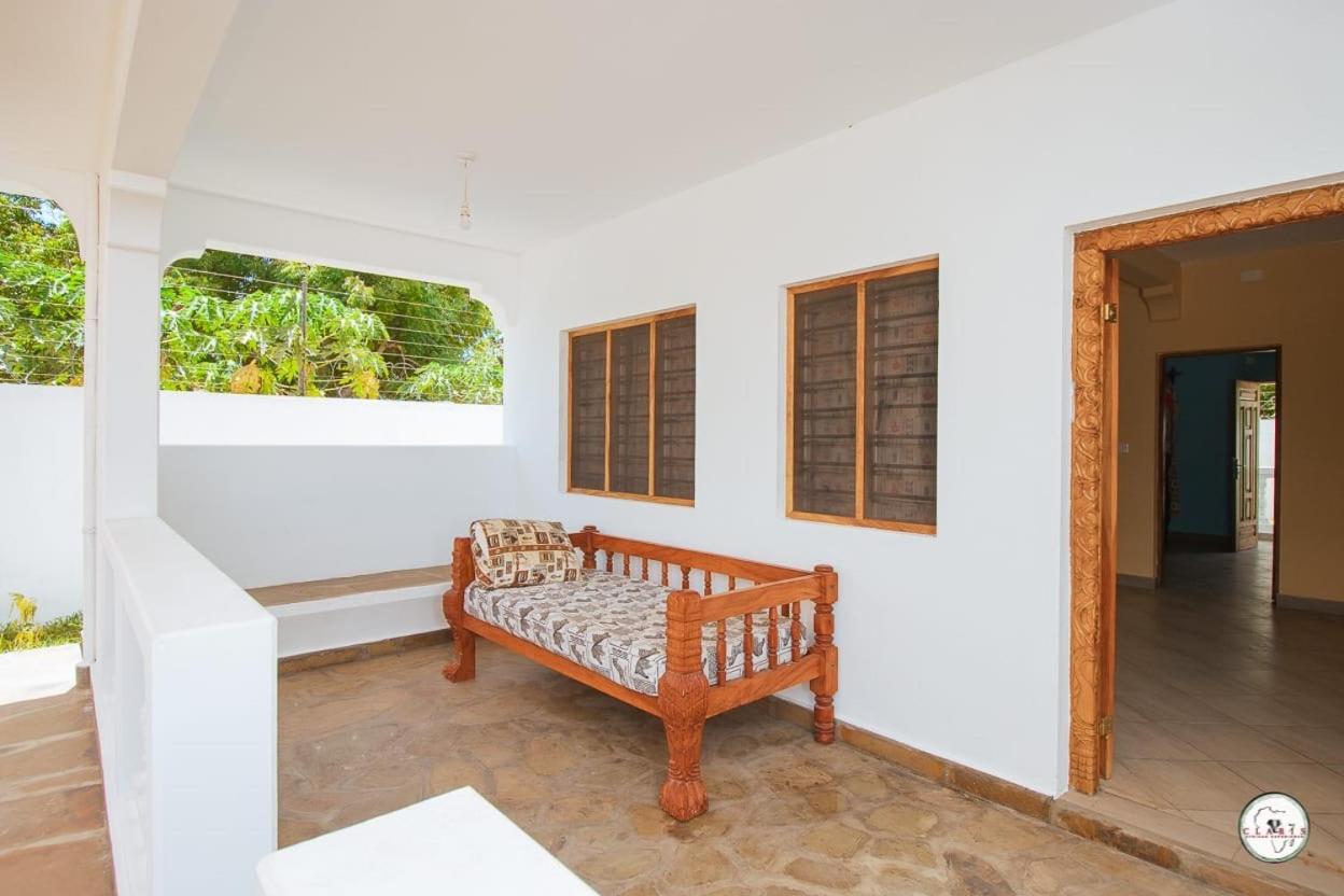 Villa Diamond Luxury House à Watamu Extérieur photo